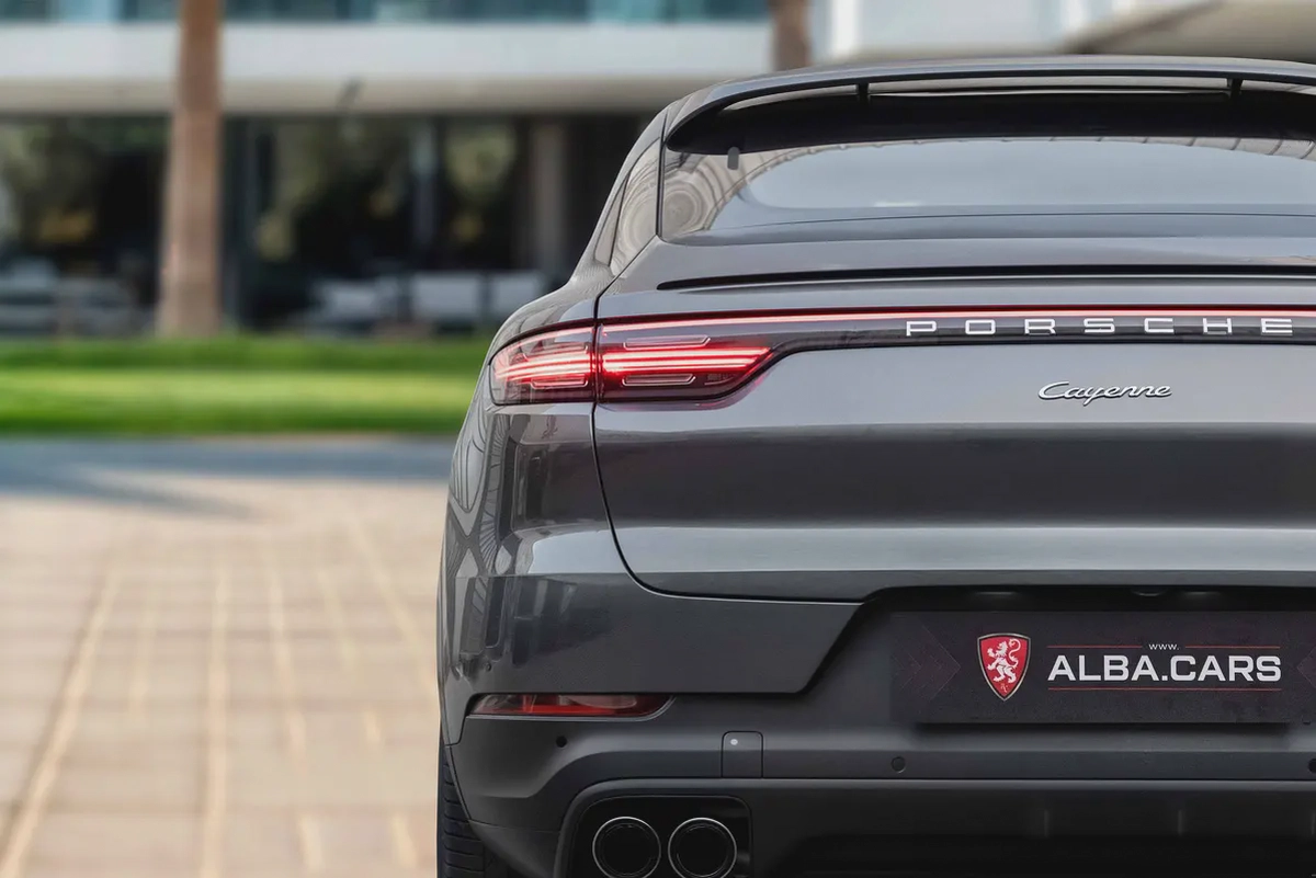 5,484 P.M |  Cayenne Coupe | 0% Downpayment | FULL PORSCHE HISTORY!-5-5