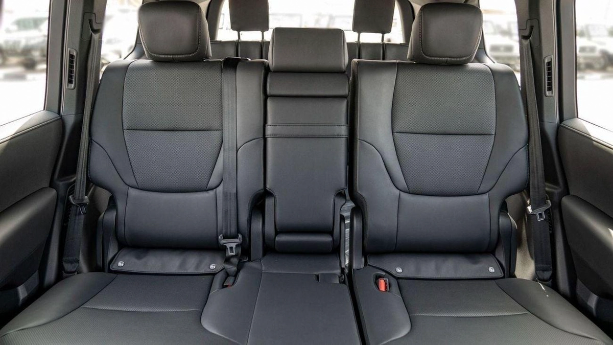 Toyota Land Cruiser LC300 VX 4.0P AT MY2025 – GREY-18-0