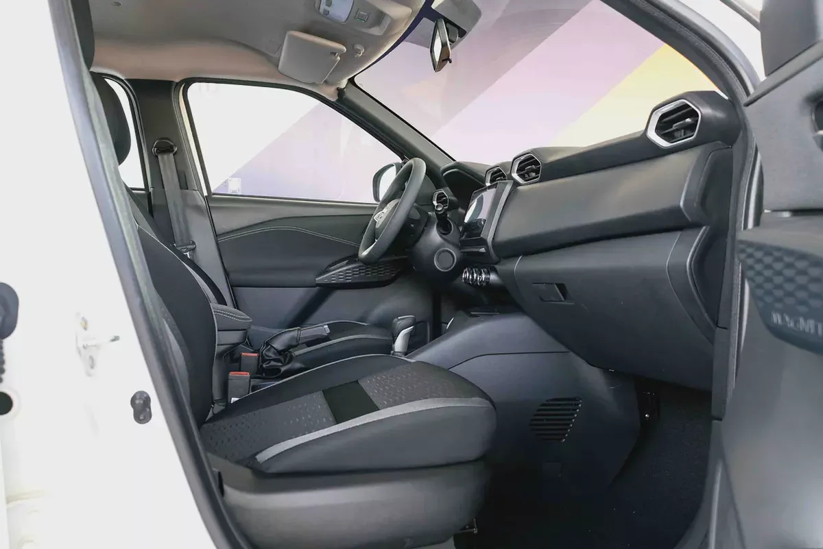 2026 Nissan Magnite S | AED 760 Monthly | Free Courtesy Car Included | Dealership Warranty 3 years-19-19