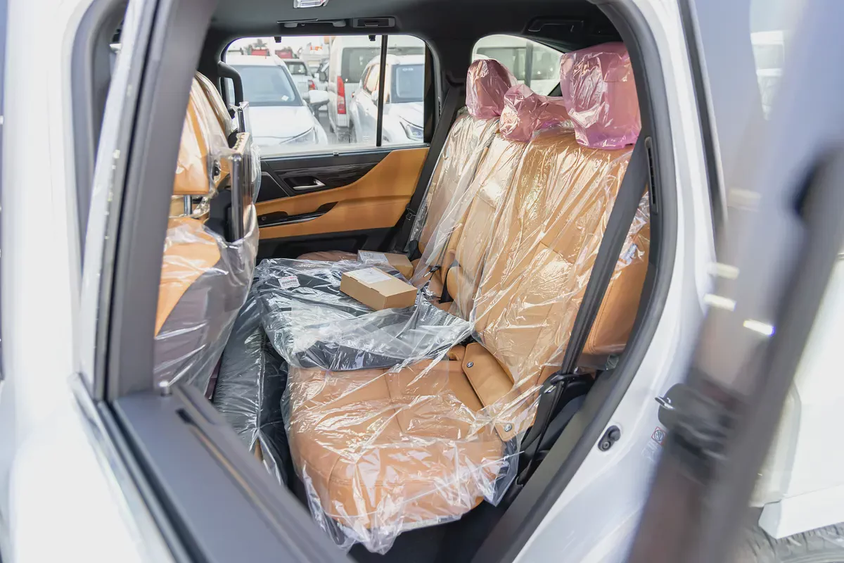 LEXUS LX700h | 2026 | GCC | SUV | 4WD | V6 3.5L Hybrid | with Auto parking-10-10