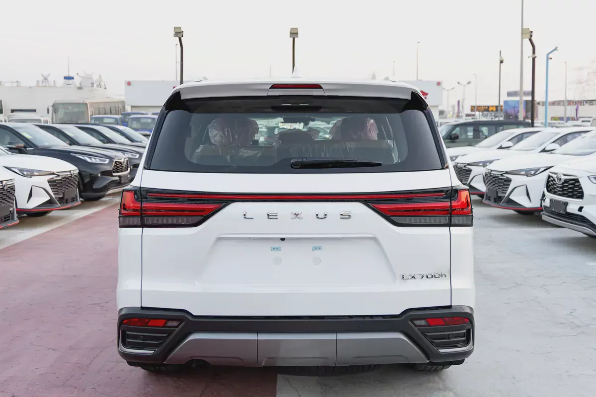 LEXUS LX700h | 2026 | GCC | SUV | 4WD | V6 3.5L Hybrid | with Auto parking-4-4