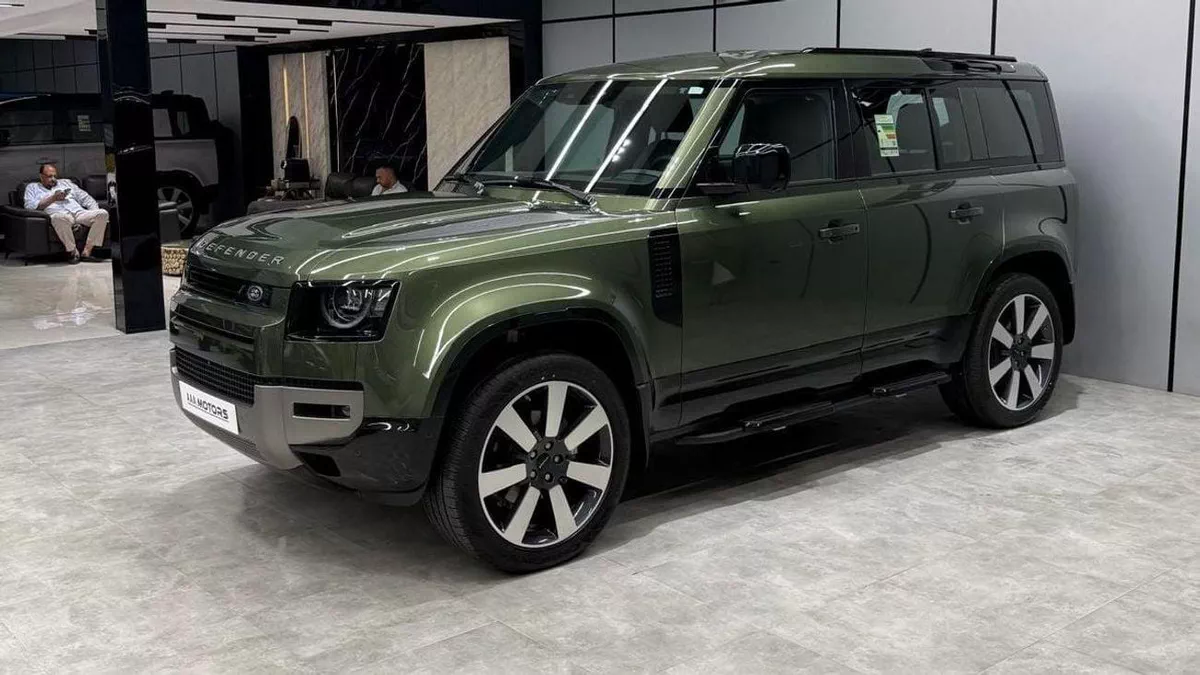 Land Rover Defender 110 X-DYNAMIC SE P300 GCC ALTAYER - 5 Years Warranty + Service Contract