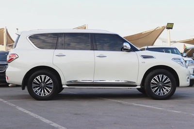 Nissan Patrol SE 2015 - GCC Specs - Excellent Condition-5