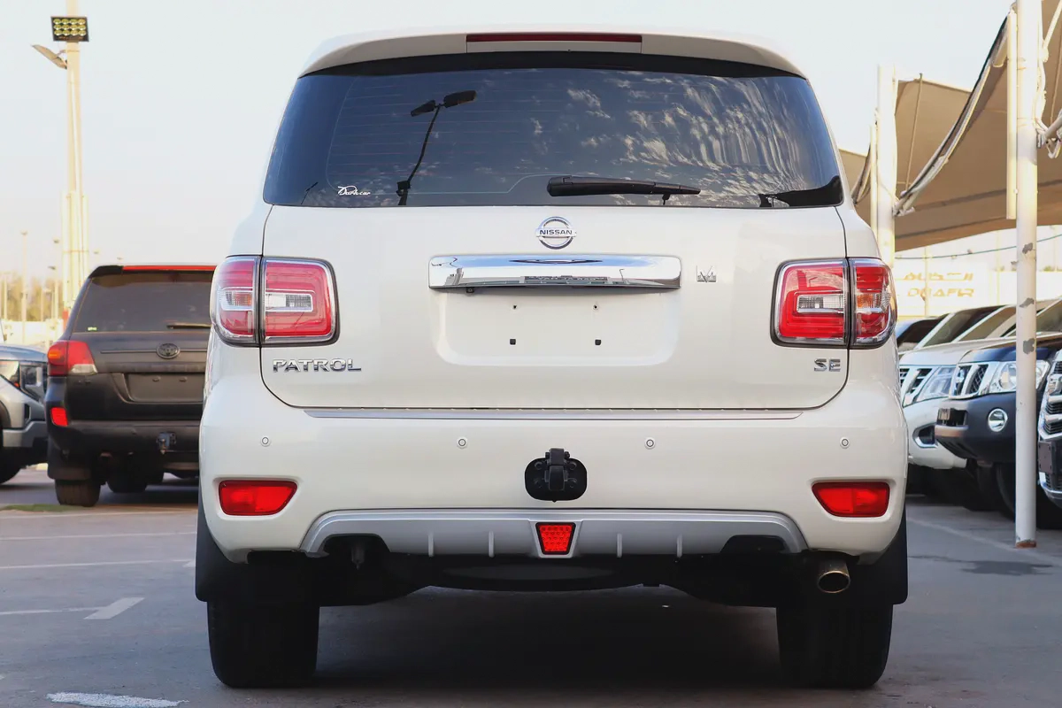 Nissan Patrol SE 2015 - GCC Specs - Excellent Condition-4-4