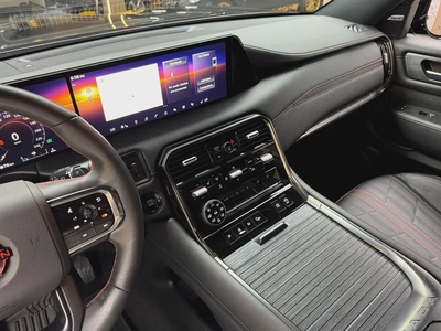 2025 Nissan Armada Platinum - American Specs - Pristine Condition-16