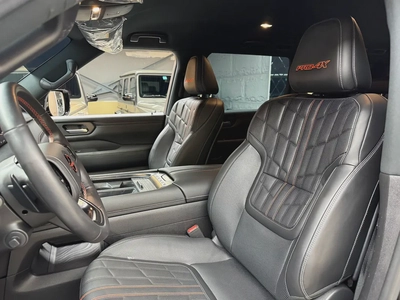 2025 Nissan Armada Platinum - American Specs - Pristine Condition-17