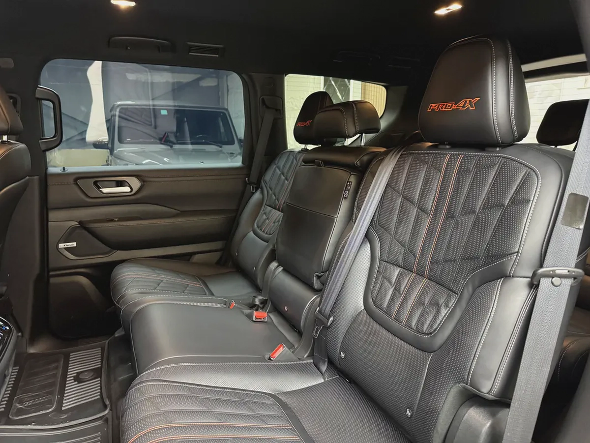 2025 Nissan Armada Platinum - American Specs - Pristine Condition-13-13