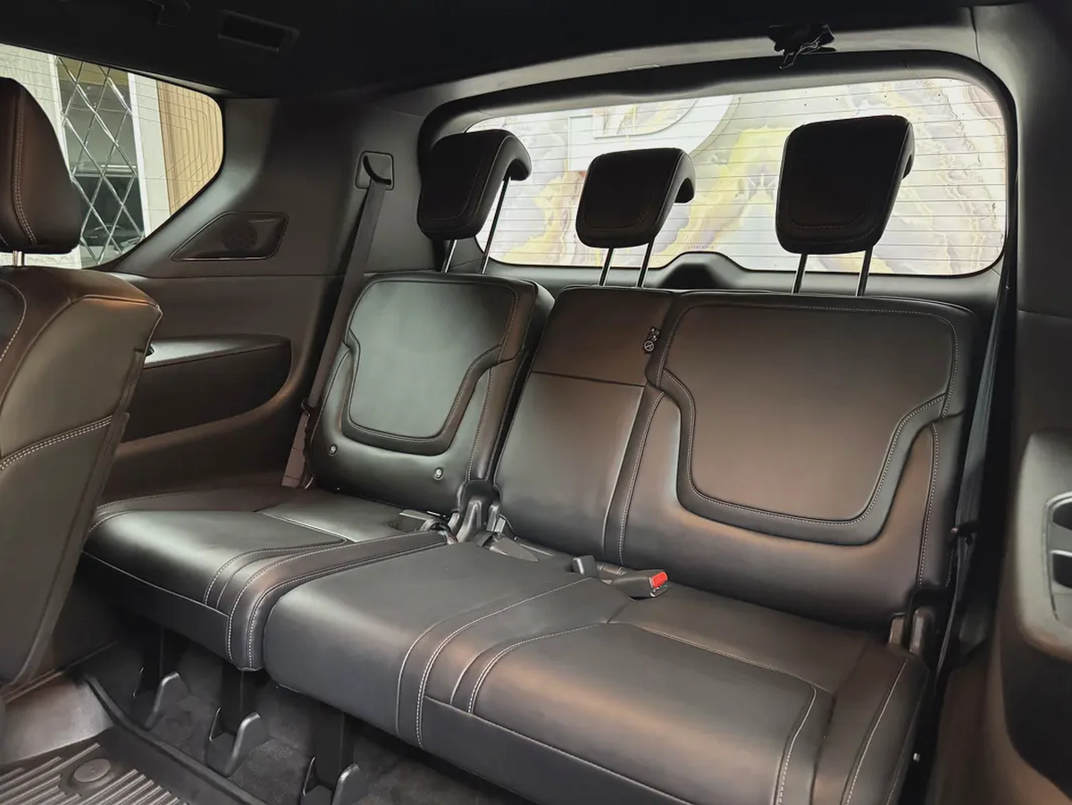 2025 Nissan Armada Platinum - American Specs - Pristine Condition-14-14