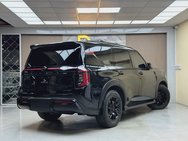 2025 Nissan Armada Platinum - American Specs - Pristine Condition
