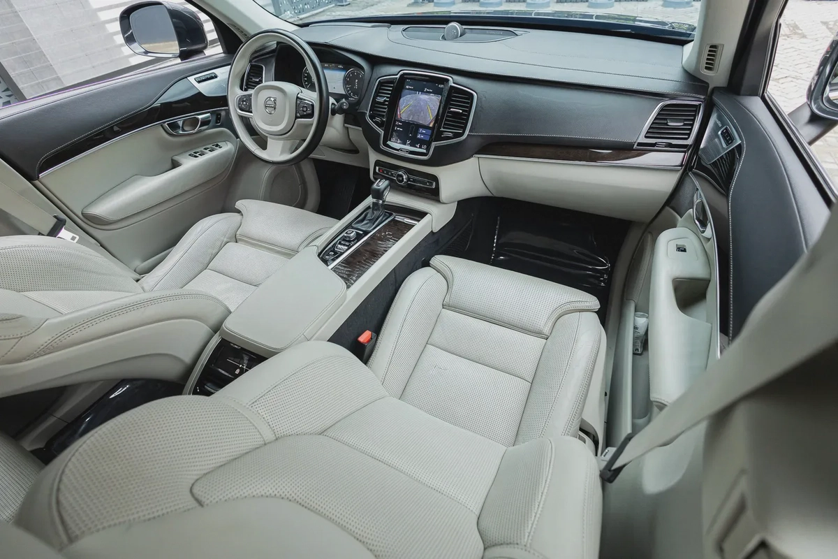 Volvo XC90 T6 2019-3-3