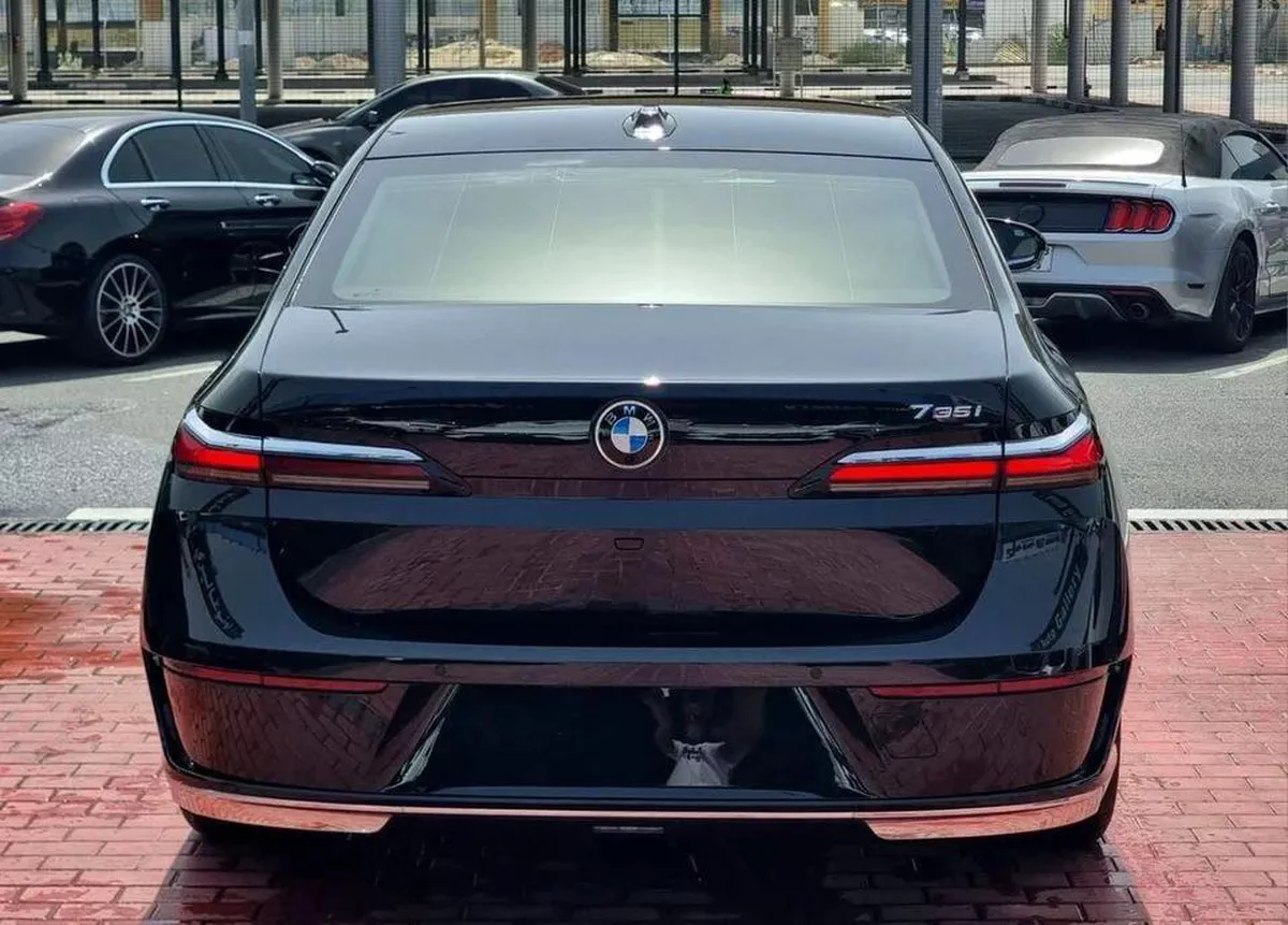 BMW 735i EXCELLENCE i Under Warranty & Service 2026 GCC-2-2