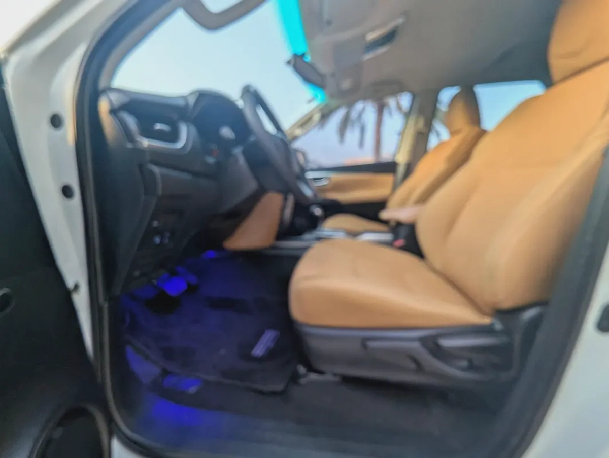 Toyota Fortuner 2023 DIESEL VXR Full Option V4 2.8L