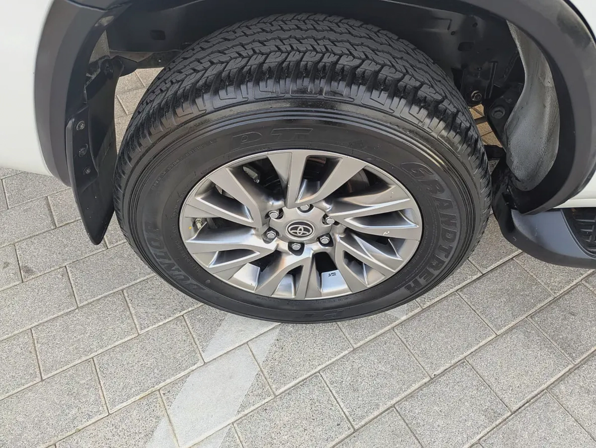 Toyota Fortuner 2023 DIESEL VXR Full Option V4 2.8L