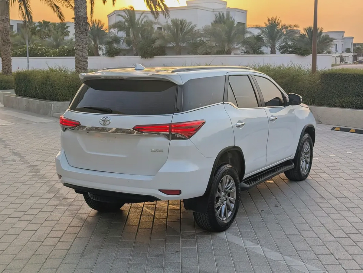 Toyota Fortuner 2023 DIESEL VXR Full Option V4 2.8L