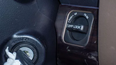 Toyota Land Cruiser 70 HT VXR LX 4.0L V6 A/T  Al Futtaim-9