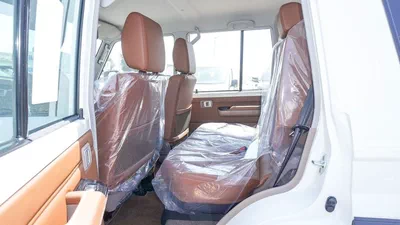 Toyota Land Cruiser 70 HT VXR LX 4.0L V6 A/T  Al Futtaim-14