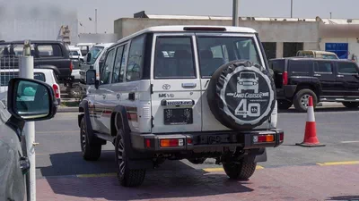 Toyota Land Cruiser 70 HT VXR LX 4.0L V6 A/T  Al Futtaim-15