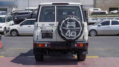 Toyota Land Cruiser 70 HT VXR LX 4.0L V6 A/T  Al Futtaim-16
