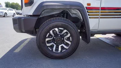Toyota Land Cruiser 70 HT VXR LX 4.0L V6 A/T  Al Futtaim-18