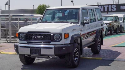 Toyota Land Cruiser 70 HT VXR LX 4.0L V6 A/T  Al Futtaim-2