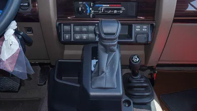 Toyota Land Cruiser 70 HT VXR LX 4.0L V6 A/T  Al Futtaim-8