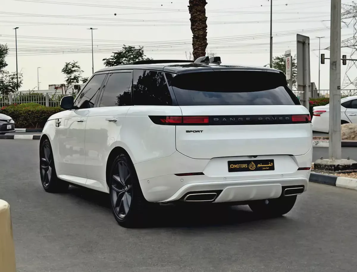 2024 Range Rover Sport P400 HSE Dynamic, Dealer Warranty, GCC Specifications-4-4