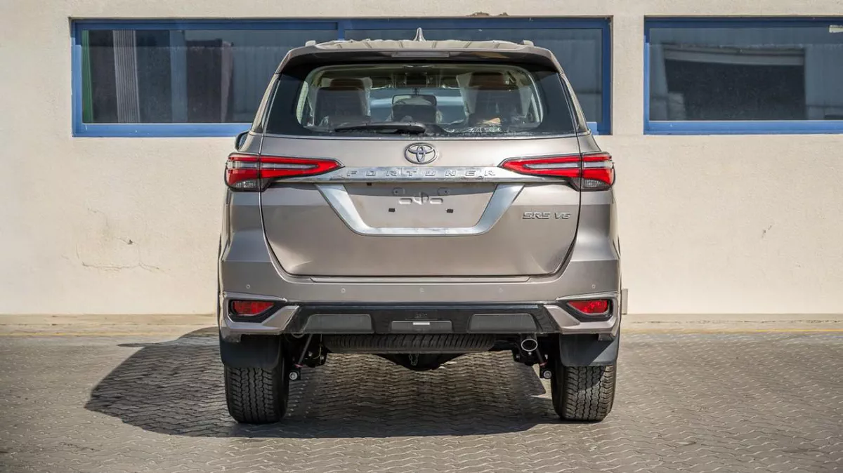 TOYOTA FORTUNER (GGN155) 4.0L V6 PETROL 4WD 2026-8-8