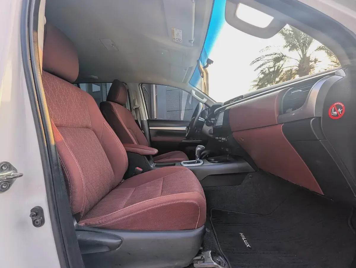 2021 Toyota Hilux 2.4 Diesel SR5 — GCC | Full Option-12-12