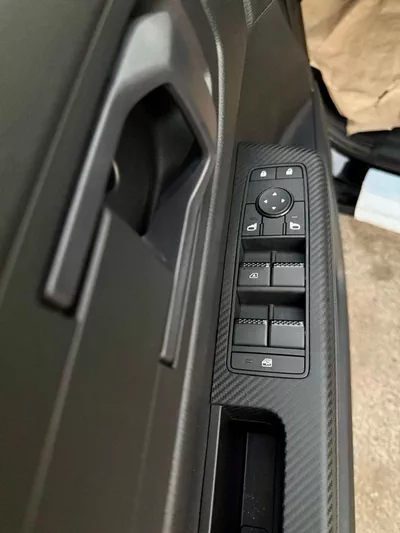 Mitsubishi L200 GL L200 PETROL 2.4L  4×4   2026 available all colour-18