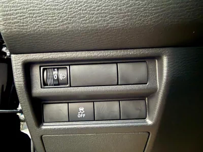 Mitsubishi L200 GL L200 PETROL 2.4L  4×4   2026 available all colour-24