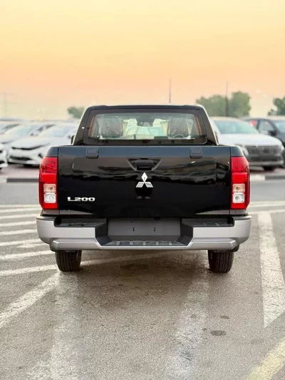 Mitsubishi L200 GL L200 PETROL 2.4L  4×4   2026 available all colour-4