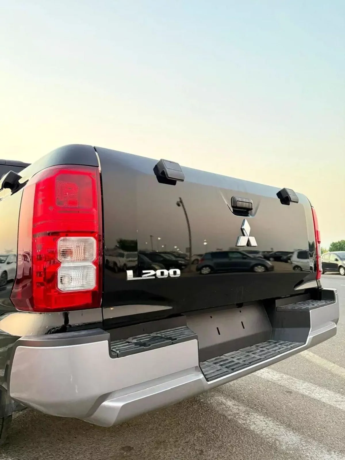 Mitsubishi L200 GL L200 PETROL 2.4L  4×4   2026 available all colour-7-0