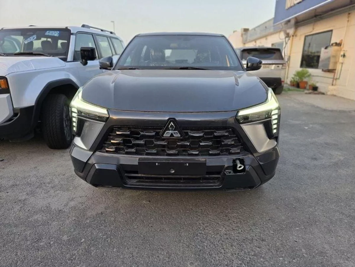 Mitsubishi Xforce H LINE 1.5L PETROL A/T FULL OPTION(EXPORT ONLY)-12-0
