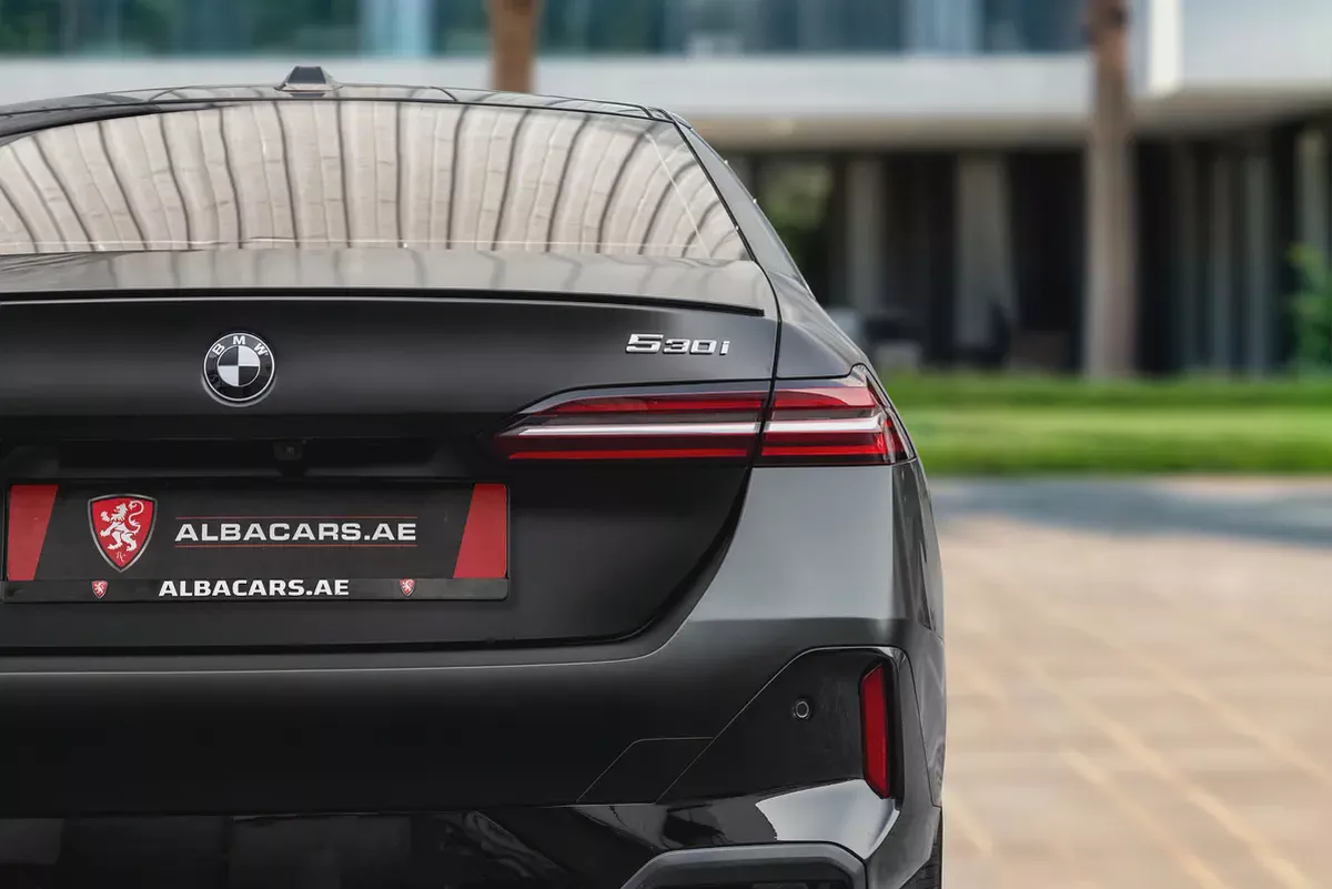 4,407 P.M |  530i MSport | 0% Downpayment | Warranty!-5-5