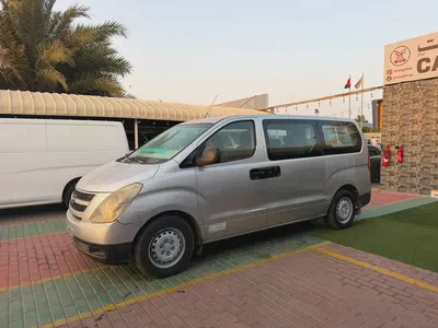HYUNDAI H1 9 SEATER-0