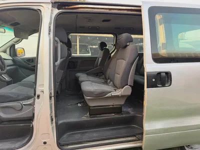 HYUNDAI H1 9 SEATER-7