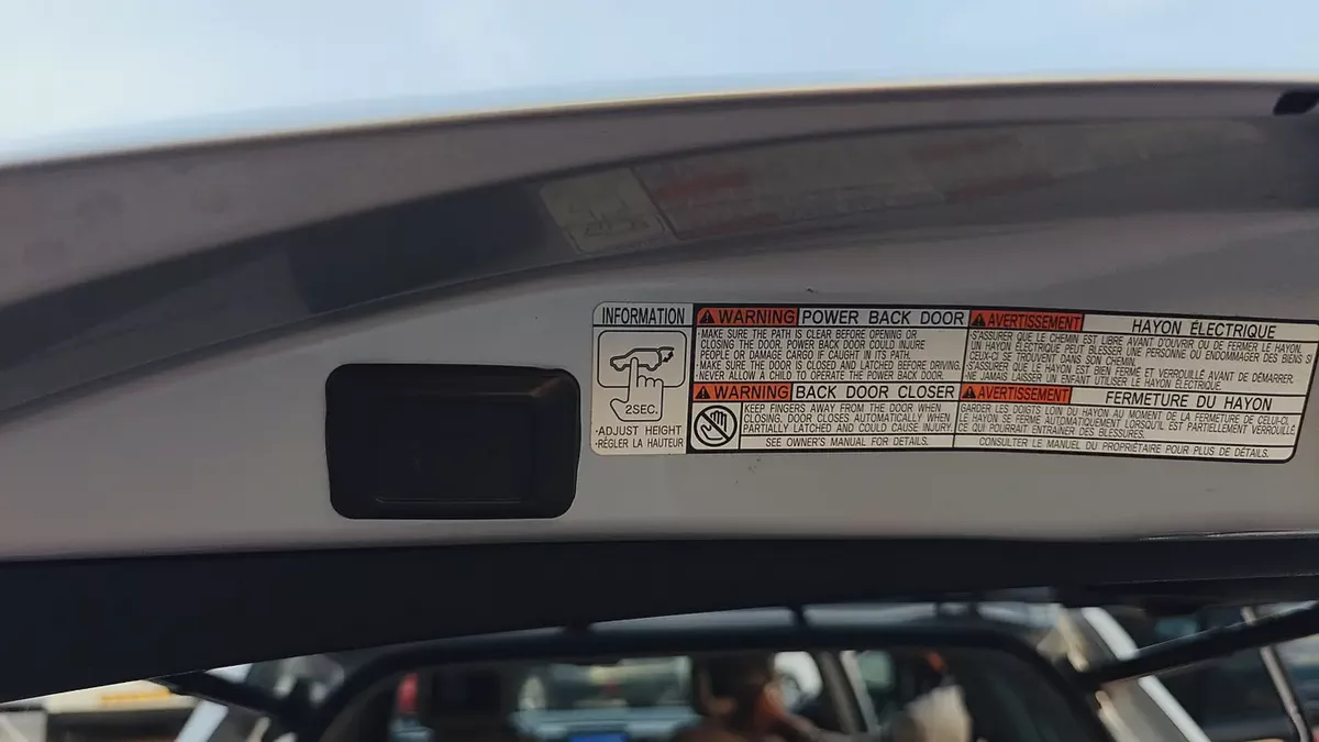 Toyota RAV4 VXR 2015 | GCC Specs | Top Option | Excellent Condition-13-13