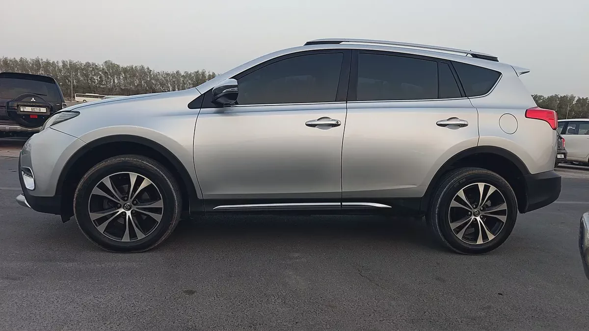 Toyota RAV4 VXR 2015 | GCC Specs | Top Option | Excellent Condition