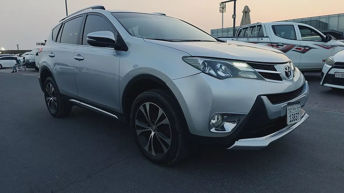 Toyota RAV4 VXR 2015 | GCC Specs | Top Option | Excellent Condition-1-1