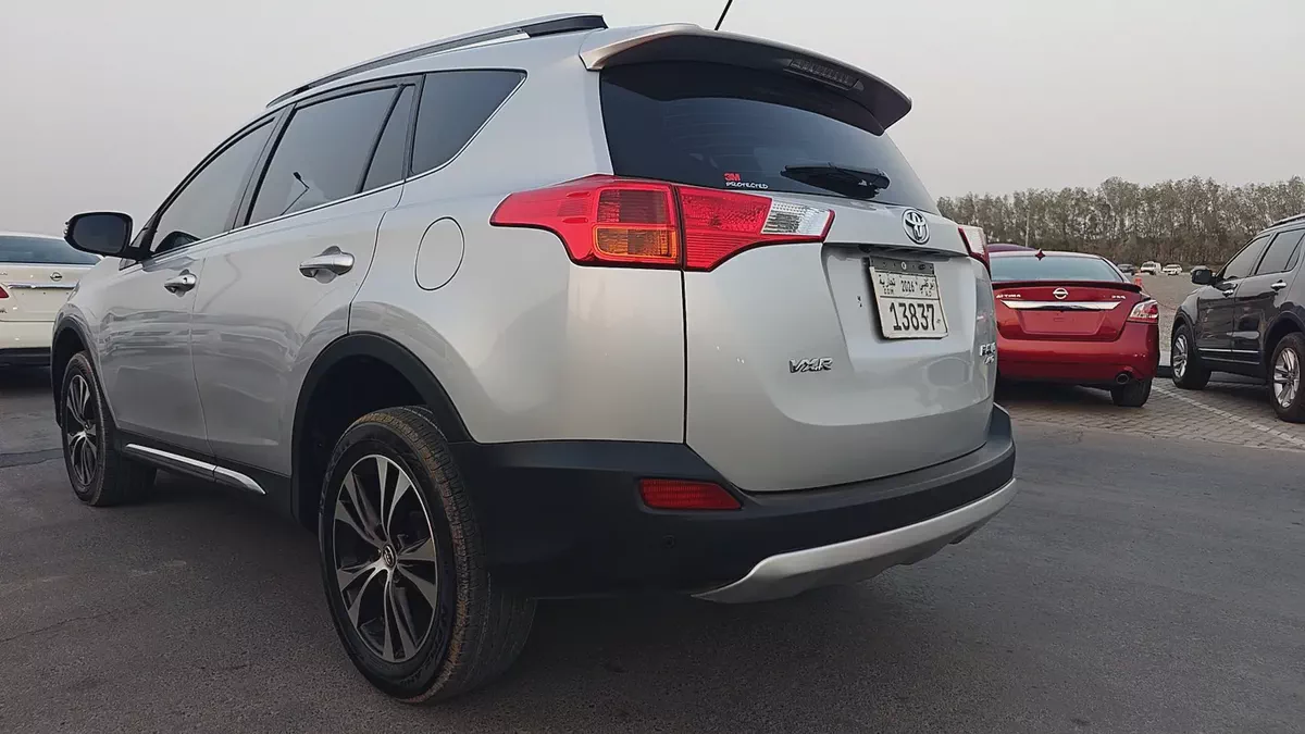Toyota RAV4 VXR 2015 | GCC Specs | Top Option | Excellent Condition-7-7