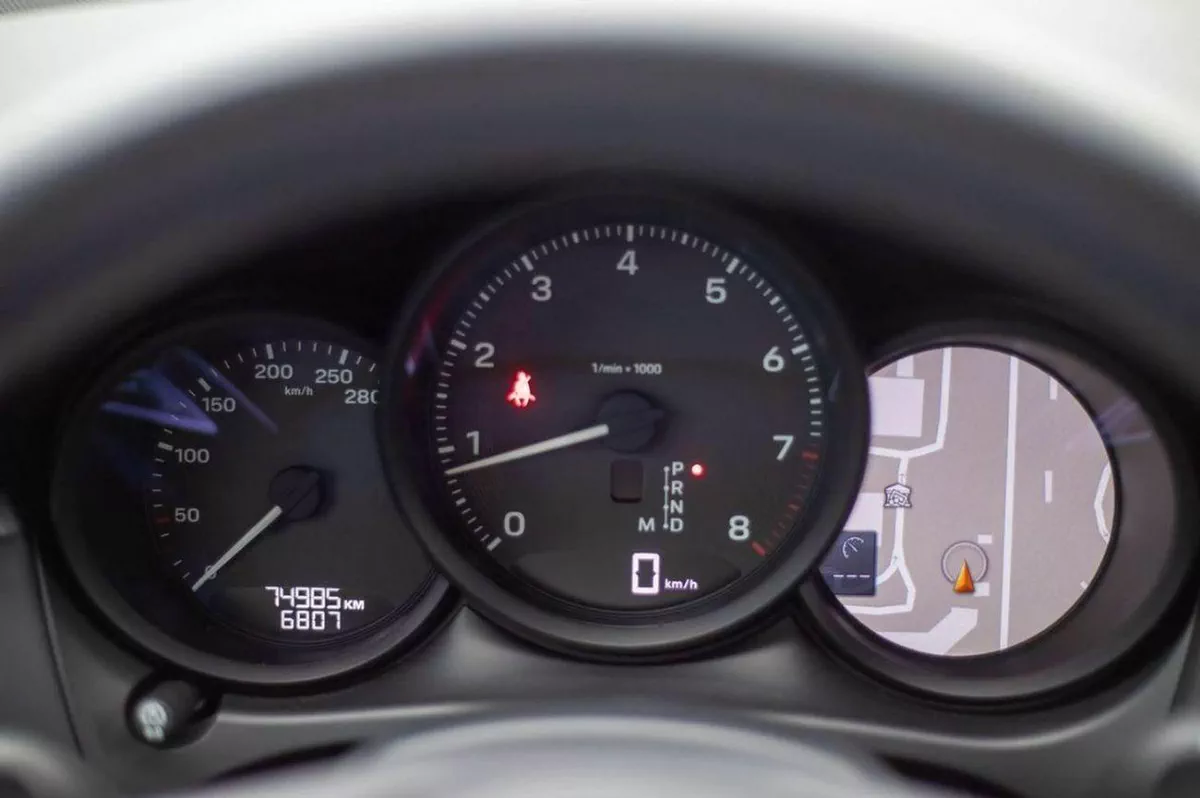 Porsche Macan STANDARD STD 2023 GCC specs-9-0