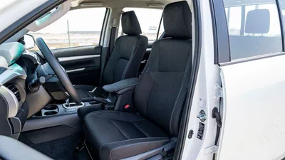 Toyota Hilux SGLX HILUX SR5 2,4 DIESEL 2025-13