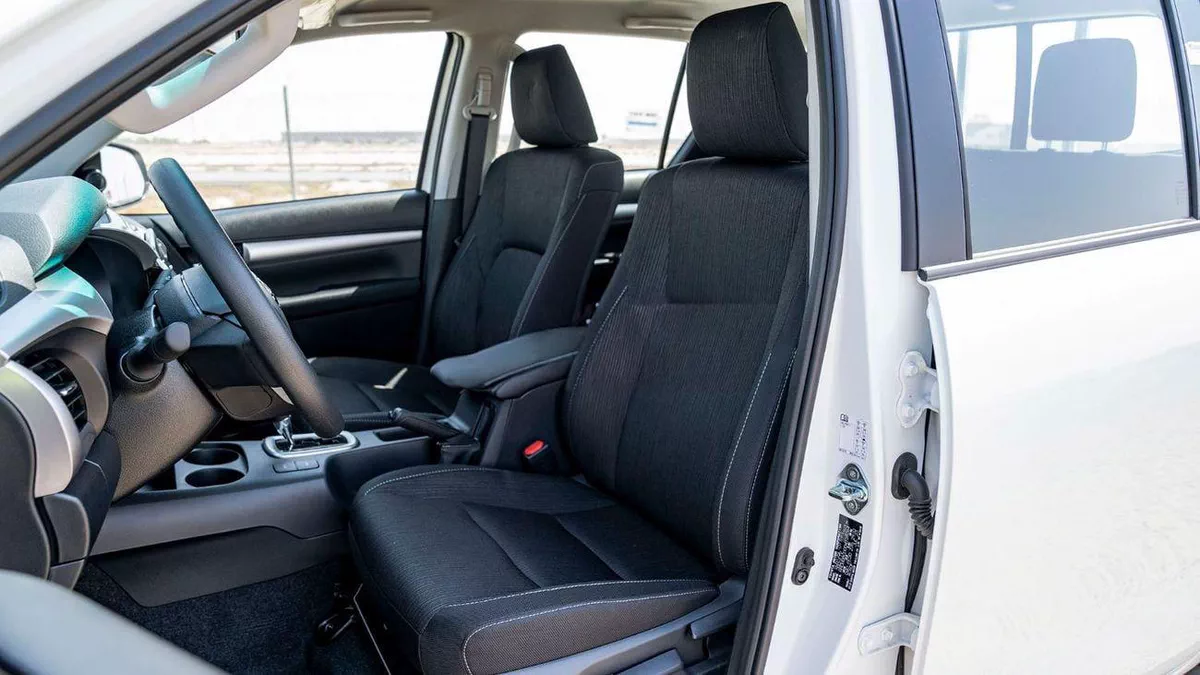 Toyota Hilux SGLX HILUX SR5 2,4 DIESEL 2025-13-0
