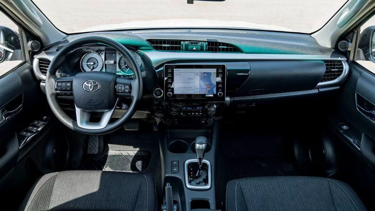 Toyota Hilux SGLX HILUX SR5 2,4 DIESEL 2025-7-0