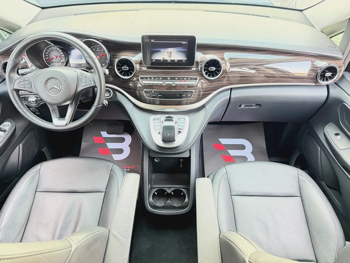مرسيدس بنز V250 اسود / اسود 2020 (خليجي)-12-12