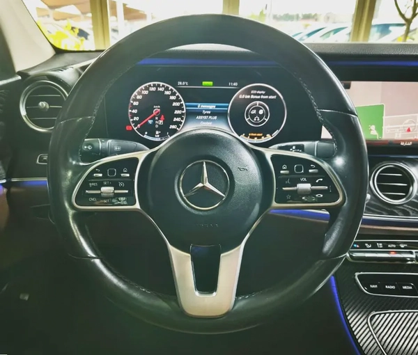 Exclusive E-350 . Fully Loaded . GCC Specs . Excellent Condition