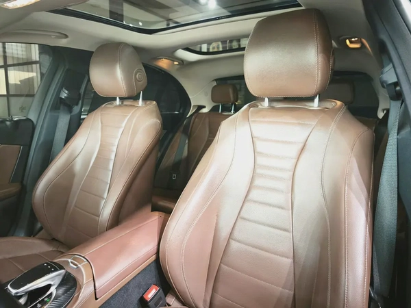 Exclusive E-350 . Fully Loaded . GCC Specs . Excellent Condition