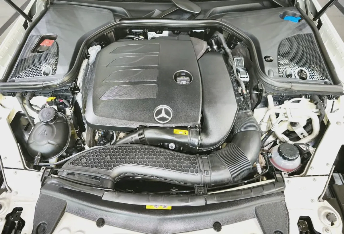 Exclusive E-350 . Fully Loaded . GCC Specs . Excellent Condition-19-19