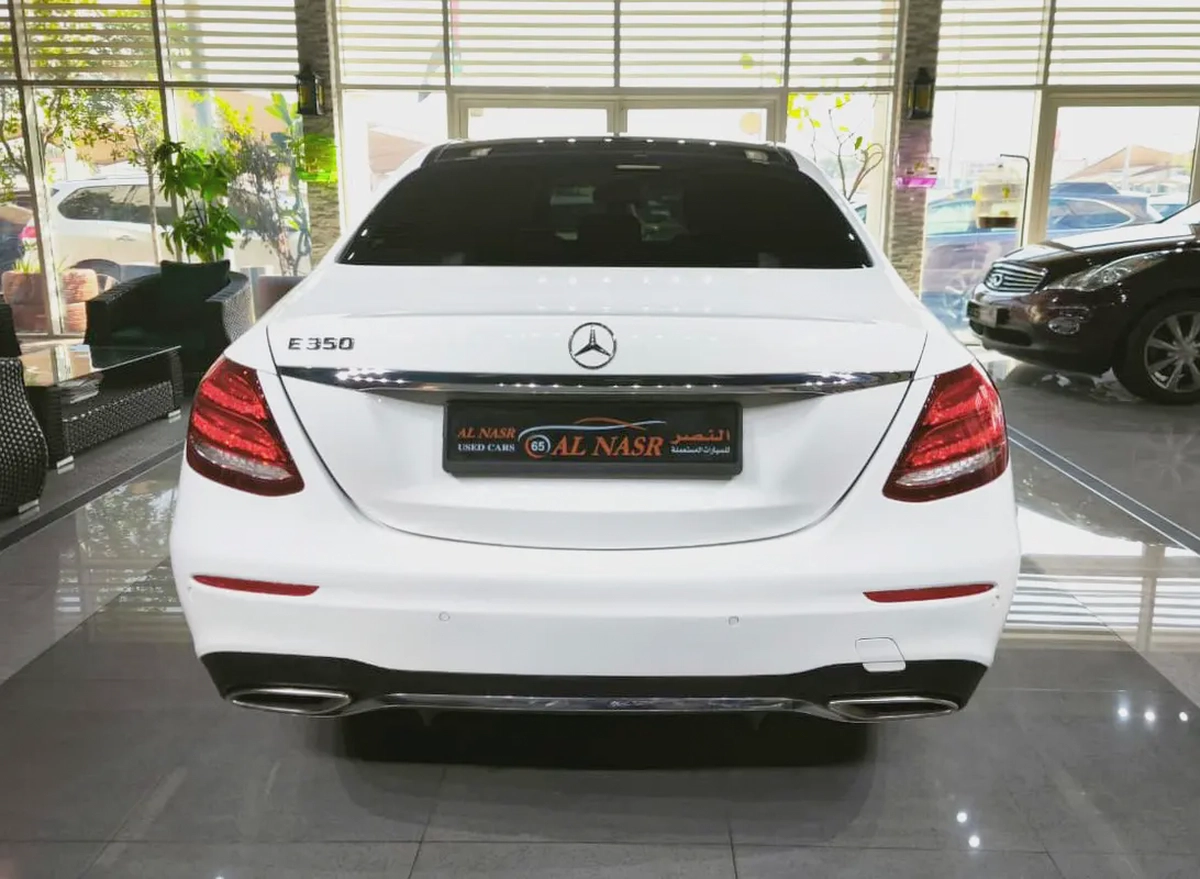 Exclusive E-350 . Fully Loaded . GCC Specs . Excellent Condition-4-4
