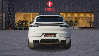 Porsche Cayenne GTS Coupé 2021-8